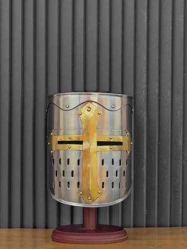 Casque chevalier croisé - de,