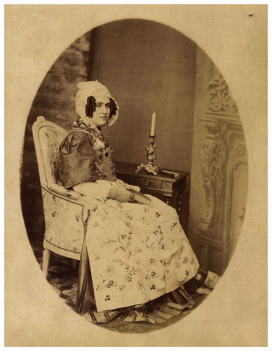 France arles jeune femme - jeune,