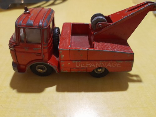 Dépanneuse dinky toys berliet - dépanneuse,