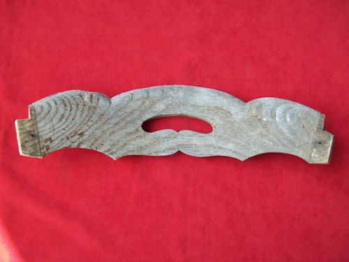 Morceau bois sculpté - de,