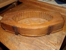 Ancien moule à beurre en bois  Motif fleur