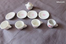 dînette  miniature ancienne en porcelaine 9pièces