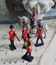 ANCIEN LOT DE JOUET 5 SOLDATS