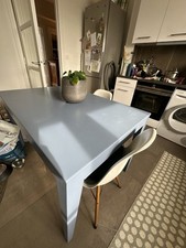Table en Acier/Aluminium bleu clair (Prix magasin 1500)