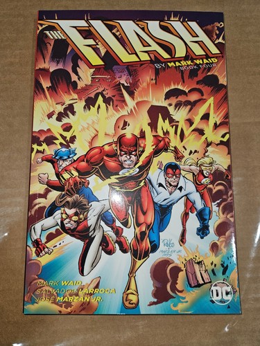 The flash mark waid book - mark,