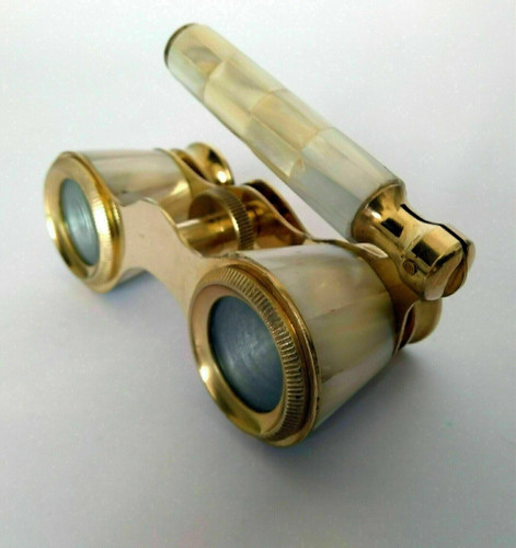 Ancien télescope monoculaire