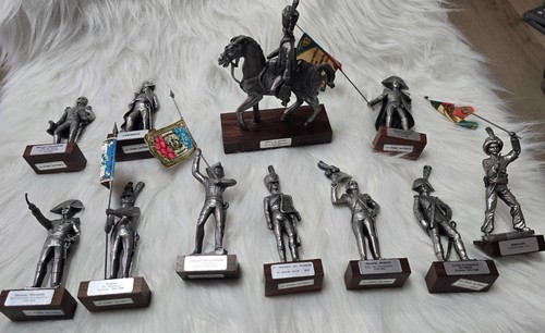 Figurines étain les - en,