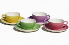 Lot de 4 tasses et soucoupes