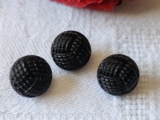 Trio jolis boutons anciens en