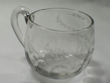 ANCIEN VERRE DE CURE GRAVE