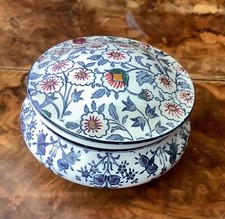 Bonbonnière en faïence de