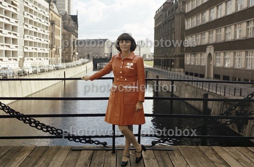 Mireille mathieu exclusive - mireille,