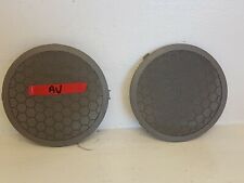 Cache enceinte porte avant