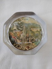 PRESSE PAPIER EN VERRE Ancien Lourdes 
