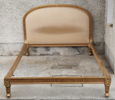 lit bois dore style louis XVI