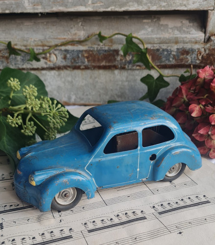 Ancienne voiture jouet - ancienne,