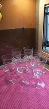 6 anciens verres à Vin