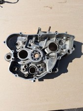 CARTER MOTEUR DROIT COTE