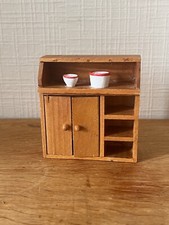Meuble miniature pour maison