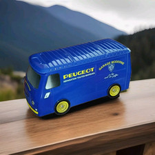 Peugeot J7 - Boite Métal en forme de ce Fourgon Mythique - Ech. 1/24 Environ 