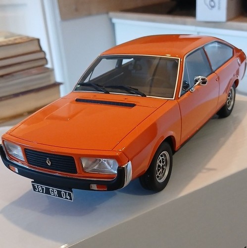 Renault 1 18 - tl,