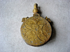 ancienne poire à poudre