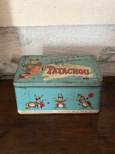 Ancienne boîte rectangulaire