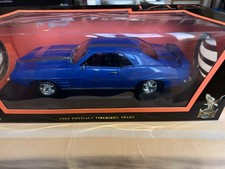 1/18° ROAD SIGNATURE 1969 PONTIAC FIREBIRD TRANS