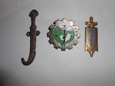 Lot d'insignes indochine