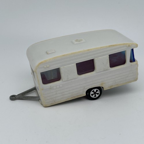 Caravane majorette digue - majorette, made
