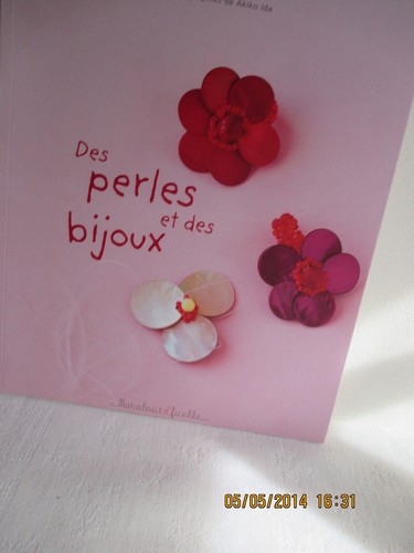 Livre des perles et - -,