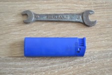 Ancienne Clé Plate RENAULT 8/10 (Outil de voiture ancienne)