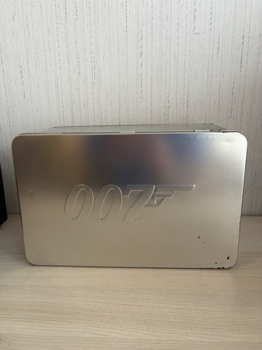 James bond 007 - 007:, métal
