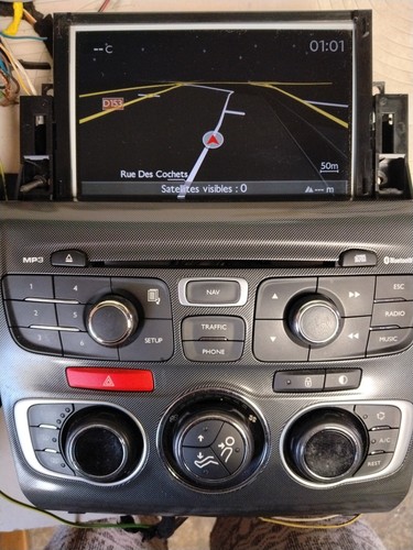 Ecran gps multimédia - gps,