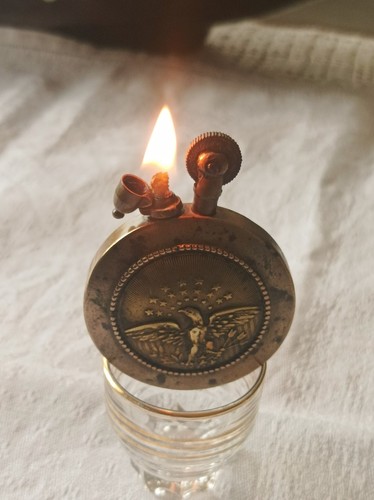 Ancien briquet essence - ancien, de