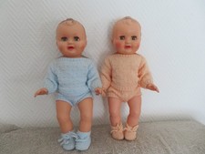 Lot de deux poupées poupons baigneurs jumeaux  Clodrey 38cm avec layette
