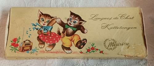 Boite ancienne motif chats - boite,