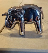 Silver-plated cuff elephant