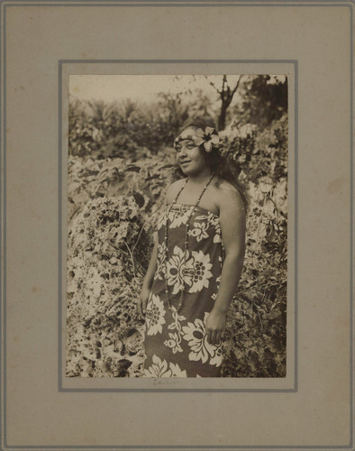 Femme vahiné tahiti - de,