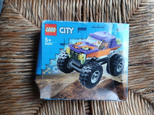 Lego city 60251 - , monster