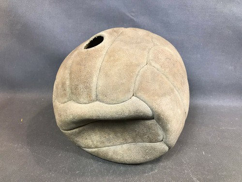 Ancien ballon foot football - ancien,