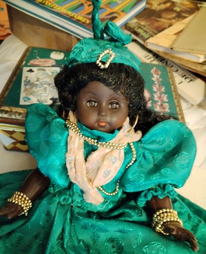 Ancienne poupee noire marquée - noire,