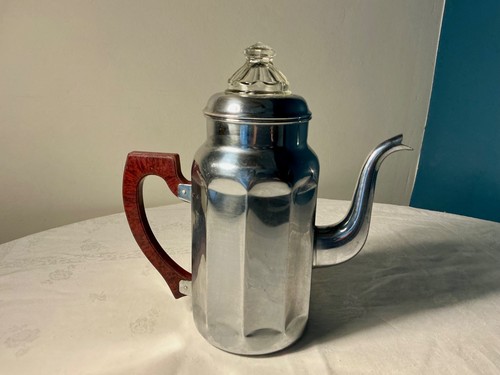 Cafetiére chromée et - cafetiÉre,