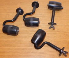 vintage 4 PIEDS pied à roulettes de LIT MEUBLE à visser BOIS mobilier armoire