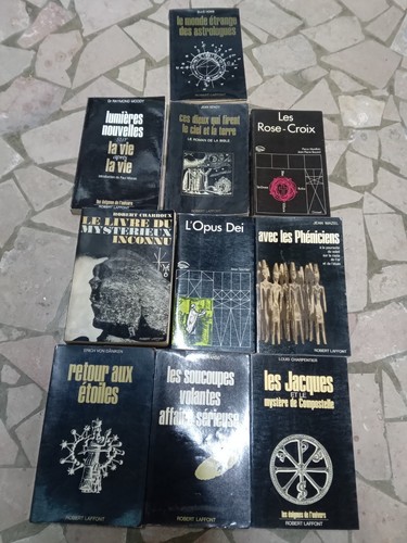 Lot livres les - de,