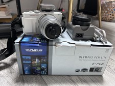 Hybride Olympus Pen Lite E-PL6 Noir + Obj 14-42 mm + Obj 40-150 mm + Flash 