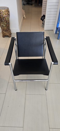 Vintage lounge chair lc1 - vintage, le