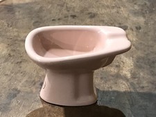 Cendrier en céramique rose, bidet "selles"