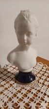 Limoges Tharaud, Buste En Biscuit Et Porcelaine bleue et or