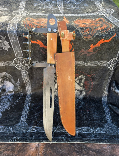 Trench knife from metro - trench,